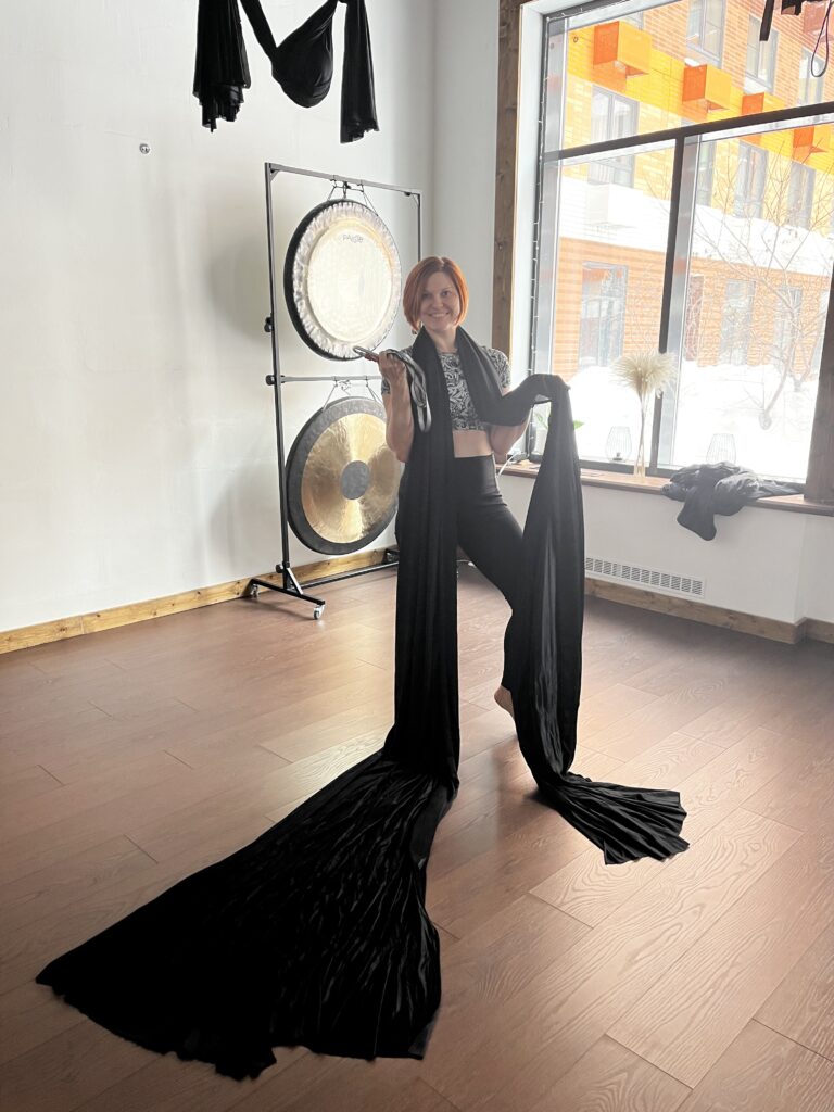 Unnta Aerial Yoga